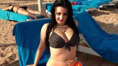 بالصور.. صافيناز تشعل أجواء 