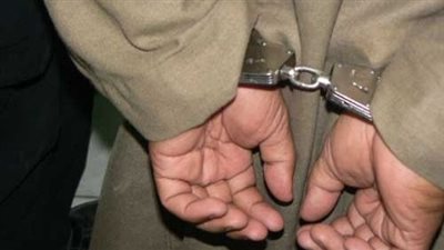القبض على عاطلين لقيامهما بسرقة المواطنين بالإكراه في البساتين