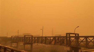 المرور: إغلاق الطريق الصحراوى بسبب العاصفة الترابية 