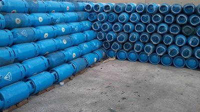 ضبط صاحب مستودع لبيعة ٢١ ألف أسطوانة بوتاجاز مدعم بالمرج