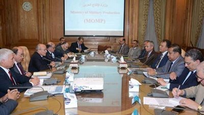 وزيرا الإنتاج الحربي والنقل يبحثان معدلات تنفيذ المشروعات المشتركة 