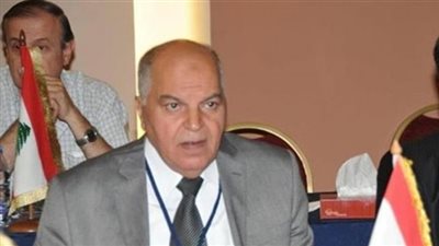 نقيب المعلمين: صرف دفعة معاشات أبريل المتأخرة للأعضاء غدًا 