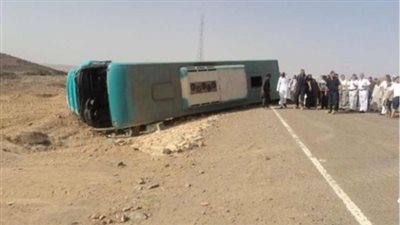 بالأسماء.. إصابة 4 أشخاص في انقلاب أتوبيس سياحي بشرم الشيخ