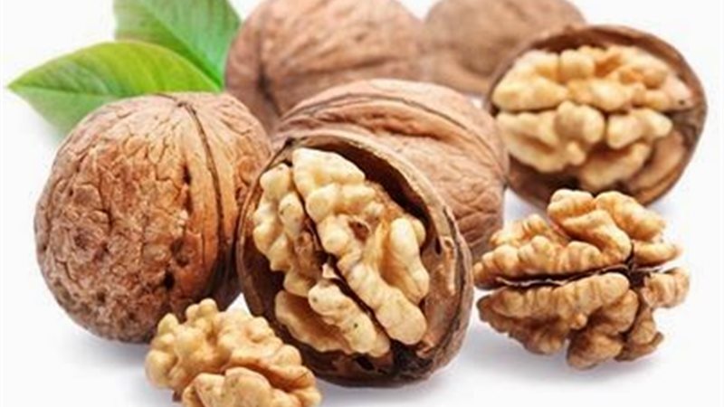 اللوز