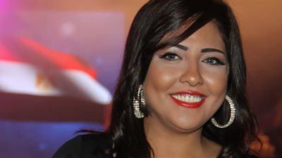 مي كساب تهنئ وفاء الكيلاني بزواجها من الفنان السوري تيم حسن