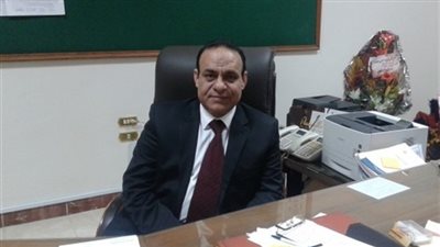 خبير اقتصادي: زيادة المكافآت عن قيمة الأجور الأساسية للموظفين غير موجود فى العالم
