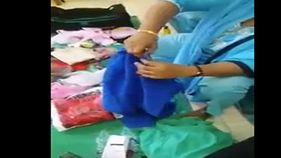 بالفيديو.. تأجير خادمة لتفتيش خدامتك قبل سفرها