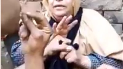 بالفيديو.. القبض على سيدة أثناء سرقة الأطفال