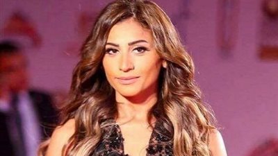 بالفيديو.. مفاجأة لـ دينا الشربيني في 
