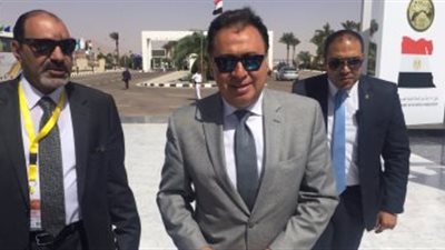 الصحة: إجراء مسح طبى لأمراض الفم والأسنان لسكان حى الأسمرات