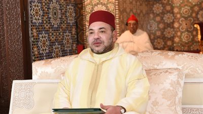 ملك المغرب يأمر بإرسال طائرات محملة بالغذاء إلى قطر