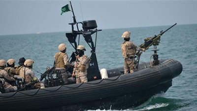 إحباط دخول زوارق تخريبية على حقل نفط سعودي