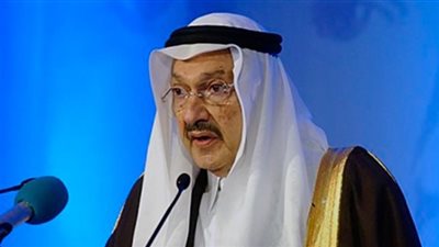 الأمير طلال بن عبد العزيز يغادر القاهرة متوجها للسعودية