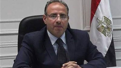  تشكيل لجنة عاجلة لحل مشاكل الطريق الساحلى بمحافظ الإسكندرية