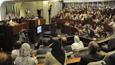 برلمان الجزائر يقر خططًا لإصلاحات اقتصادية واجتماعية