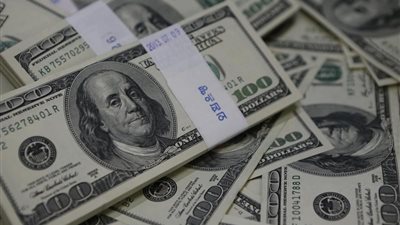 الدولار الأمريكي يسجل أكبر انخفاض فصلي في 7 سنوات