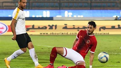 عبد الحفيظ يبلغ جدو الصغير بإحضار عرض رسمي