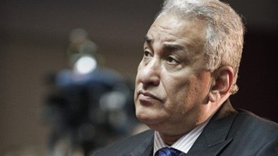 نقيب المحاميين: 
