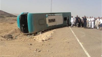 إصابة 17 شخصًا في انقلاب أتوبيس سياحي بكمين طابا 