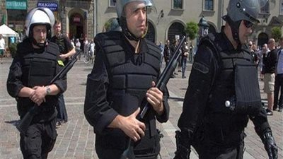 العثور على قنبلة ضخمة شرق بولندا