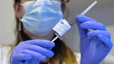 روسيا ترسل أول شحنة من لقاح 