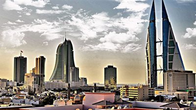 البرلمان البحريني يصوت على قانون يمنع تشغيل الأجانب
