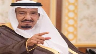بالفيديو.. طلب غريب من شاعرة يمنية للملك سلمان