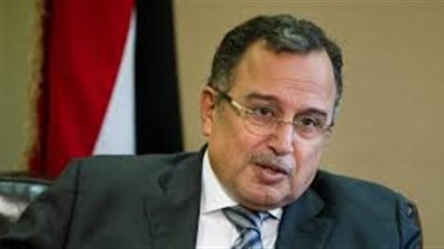 وزير الخارجية وشخصيات عامة يؤدون واجب العزاء في والدة نبيل فهمي
