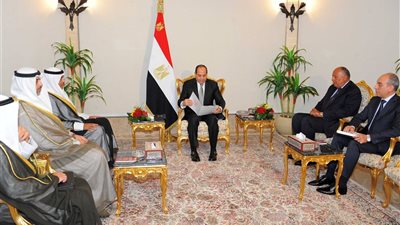 بالصور.. تفاصيل لقاء السيسي بوزير الخارجية الكويتي