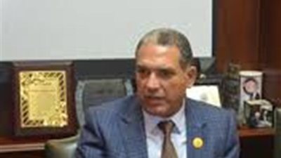برلماني لـ