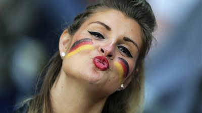 بالصور.. أجمل 10 مشجعات في «يورو 2016»
