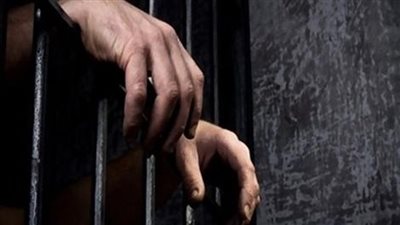  حبس بائع بطيخ لقيامة بتصوير 52 سيدة بدون ملابس داخلية بالبحيرة