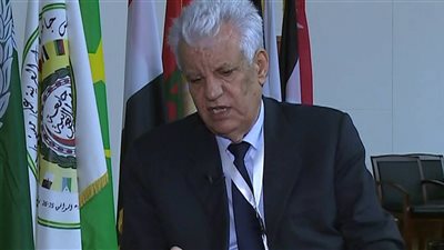 وصول السفير الفلسطيني لمطار القاهرة لاستقبال حجاج غزة