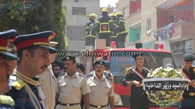 بالفيديو.. جنازة عسكرية مهيبة لشهيد سيناء سامح البطاوي بالقليوبية