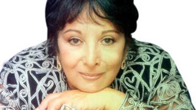 سميرة عبدالعزيز تفكر في اعتزال الفن