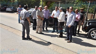 بالصور.. محافظ أسيوط يشدد على إزالة الحفر والمطبات العشوائية