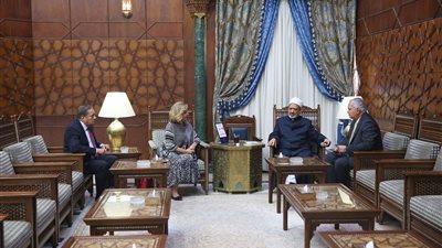 الأزهر يدعم ترشح مشيرة خطاب لمنصب مدير عام اليونسكو