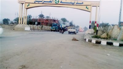 أهالي القرين بالشرقية: الموظفون كسّروا الطريق بعد أيام من رصفه