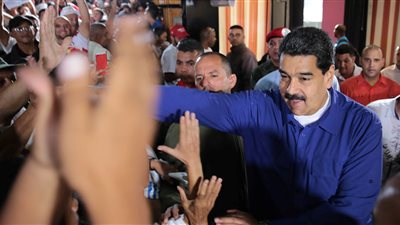 واشنطن تُزيد من شعبية الرئيس الفنزويلي