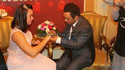 بالصور.. قبل خوض تجارب للاولمبياد الخاص دبلة الخطوبة جمعت بين دينا ومحمود
