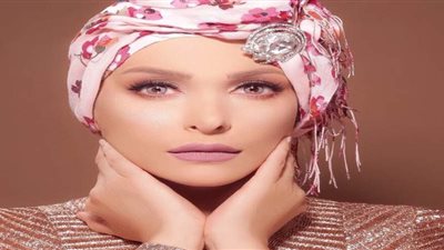 أمل حجازى تطلق ألبوما جديدا بالحجاب