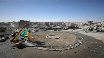 القوات السورية ترفع أعلامها في جميع أنحاء الرقة 