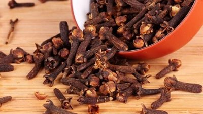 منها تليف الكبد وحساسية الفم.. 7 أضرار صحية لـ