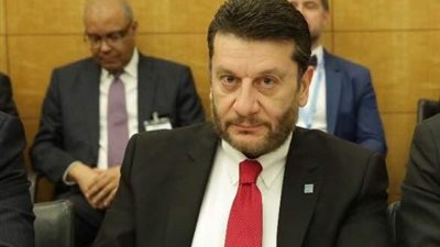 عمرو المنير: أصحاب المهن الحرة الأكثر تهربًا من الضرائب