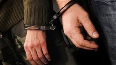 الحبس لـ 3 أشقاء لحيازتهم أسلحة آلية بدون ترخيص