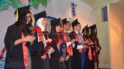 بالصور.. محافظ الإسماعيلية يشهد احتفال مدرسة القديس يوسف باليوبيل الفضى