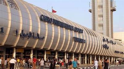 ضبط طائرة تجسس بحوزة راكب بمطار القاهرة   