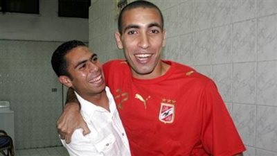 صورة.. ابو تريكة يهنئ فتحي بعيد ميلاده على طريقة 