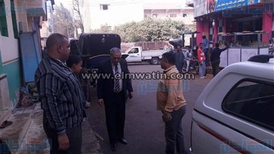 بالصور.. رئيس مدينة ملوي: الإنتهاء من رصف طريق 