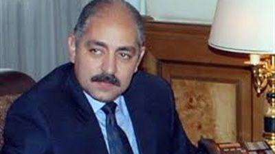 العامرى فاروق: 